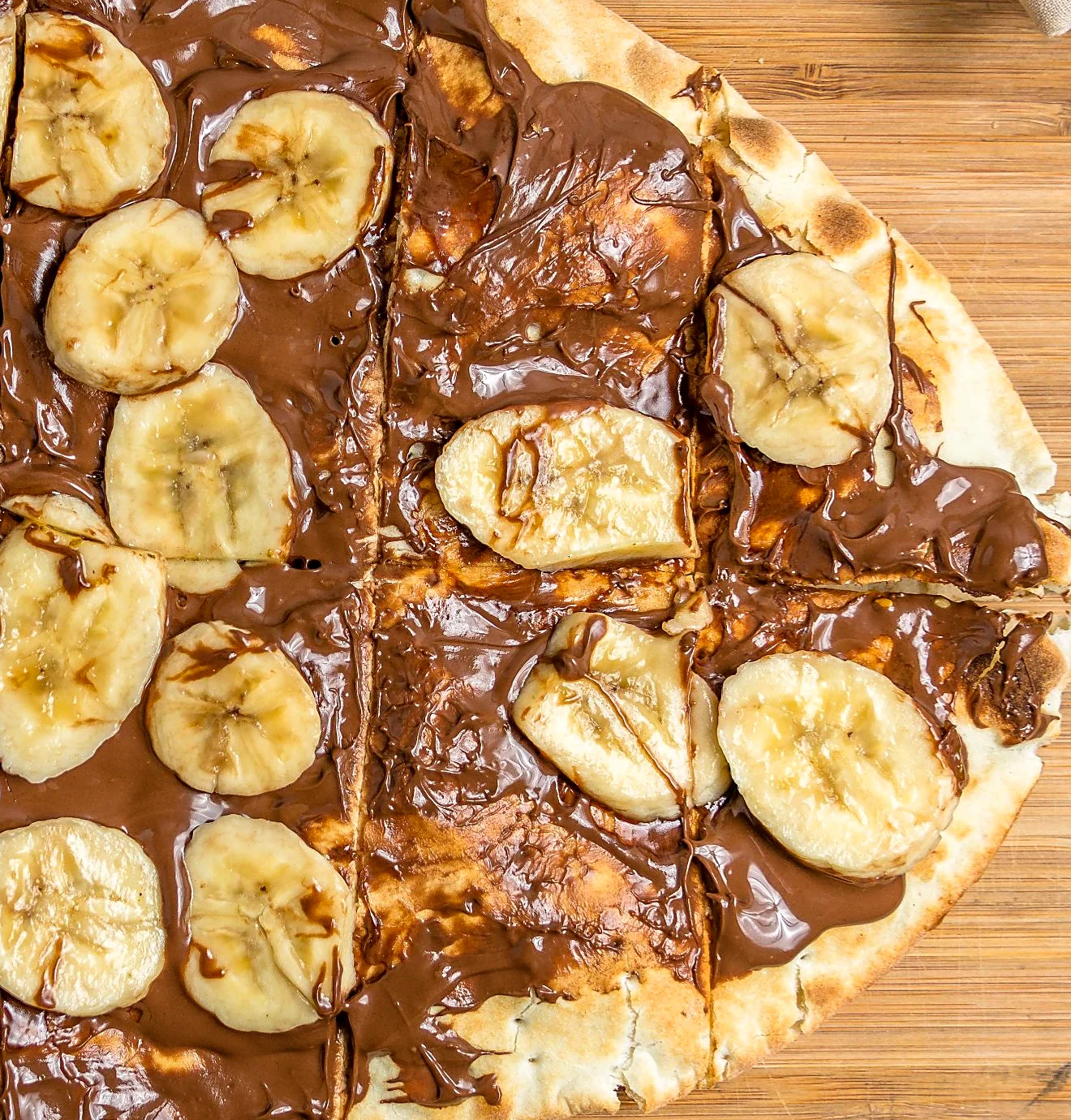 Nutella flatbread with banana, seen from above